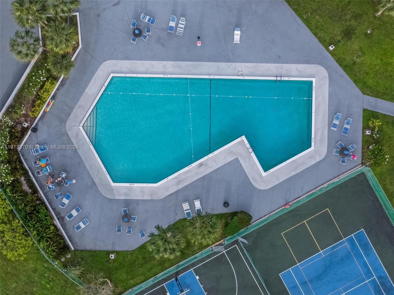 CONDOMINIUM 2 OF ENVIRON - Residential