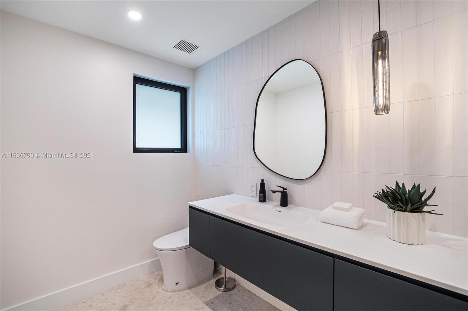 MIAMI SHORES SEC 2 - Residential