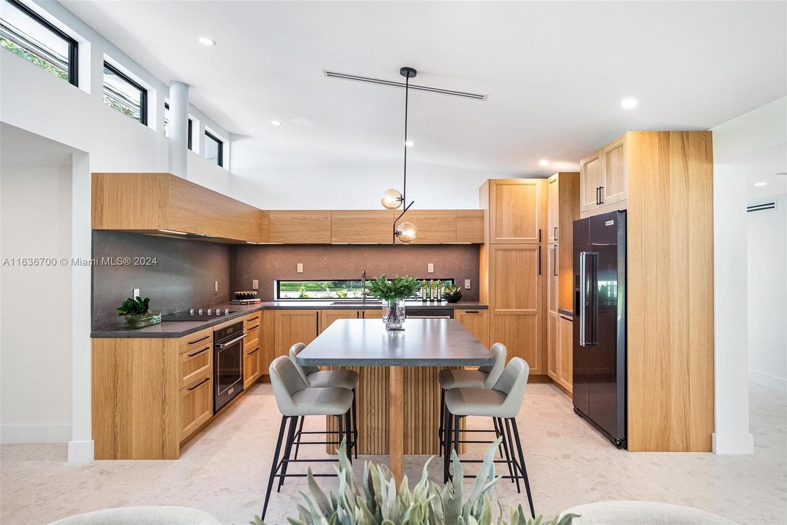 MIAMI SHORES SEC 2 - Residential