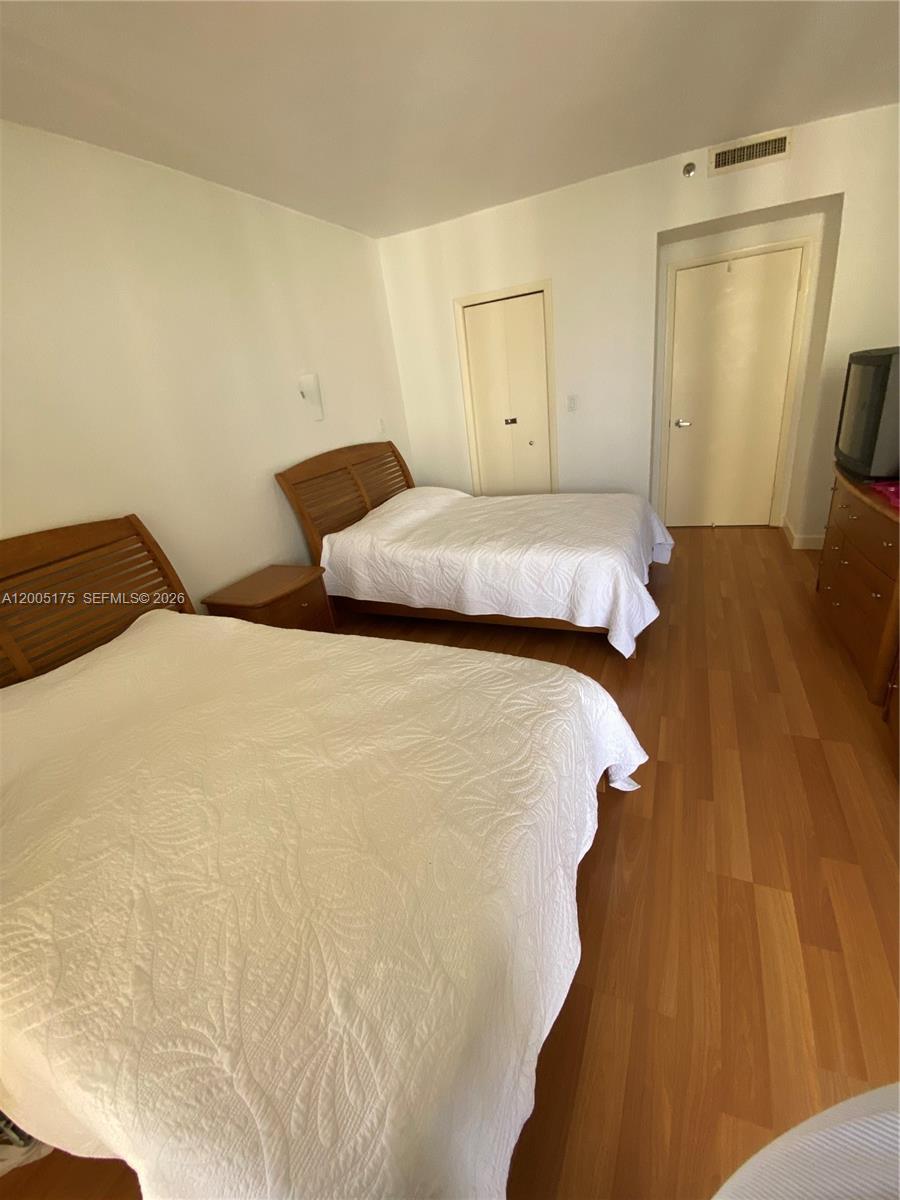 TERRACES NORTH TURNBERRY - Residential