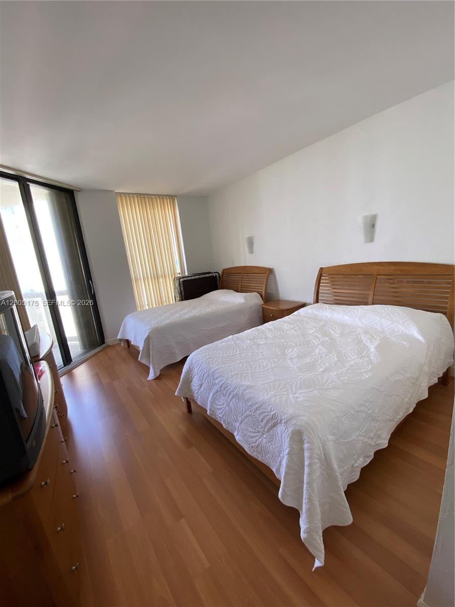 TERRACES NORTH TURNBERRY - Residential