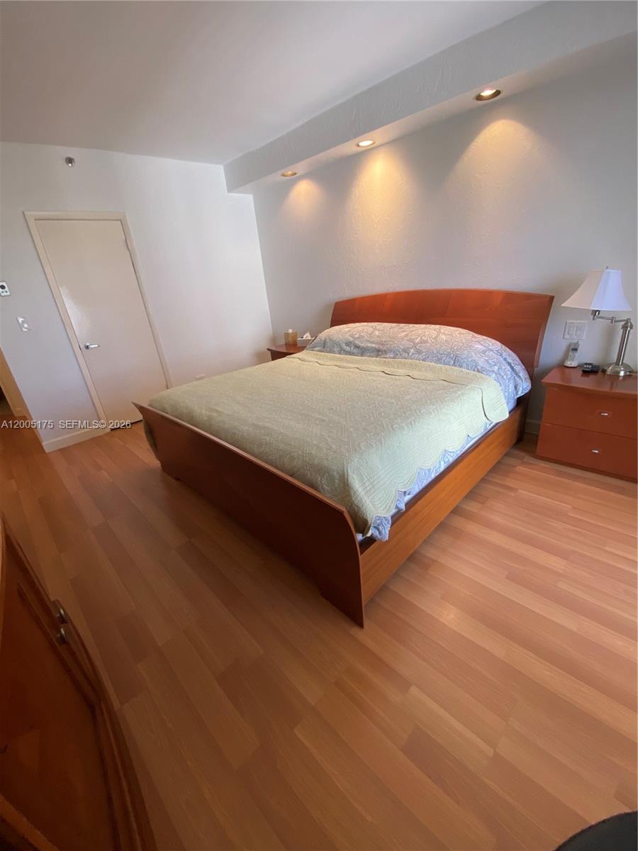 TERRACES NORTH TURNBERRY - Residential