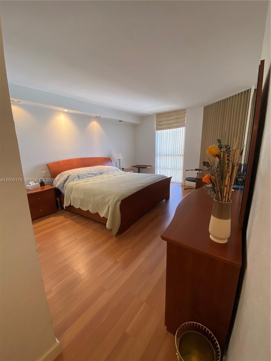 TERRACES NORTH TURNBERRY - Residential