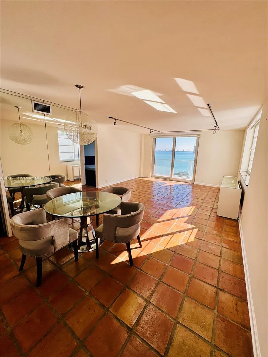 Miami, Florida 33137, United States, 1 Bedroom Bedrooms, ,1 BathroomBathrooms,Residential,Pending,20305