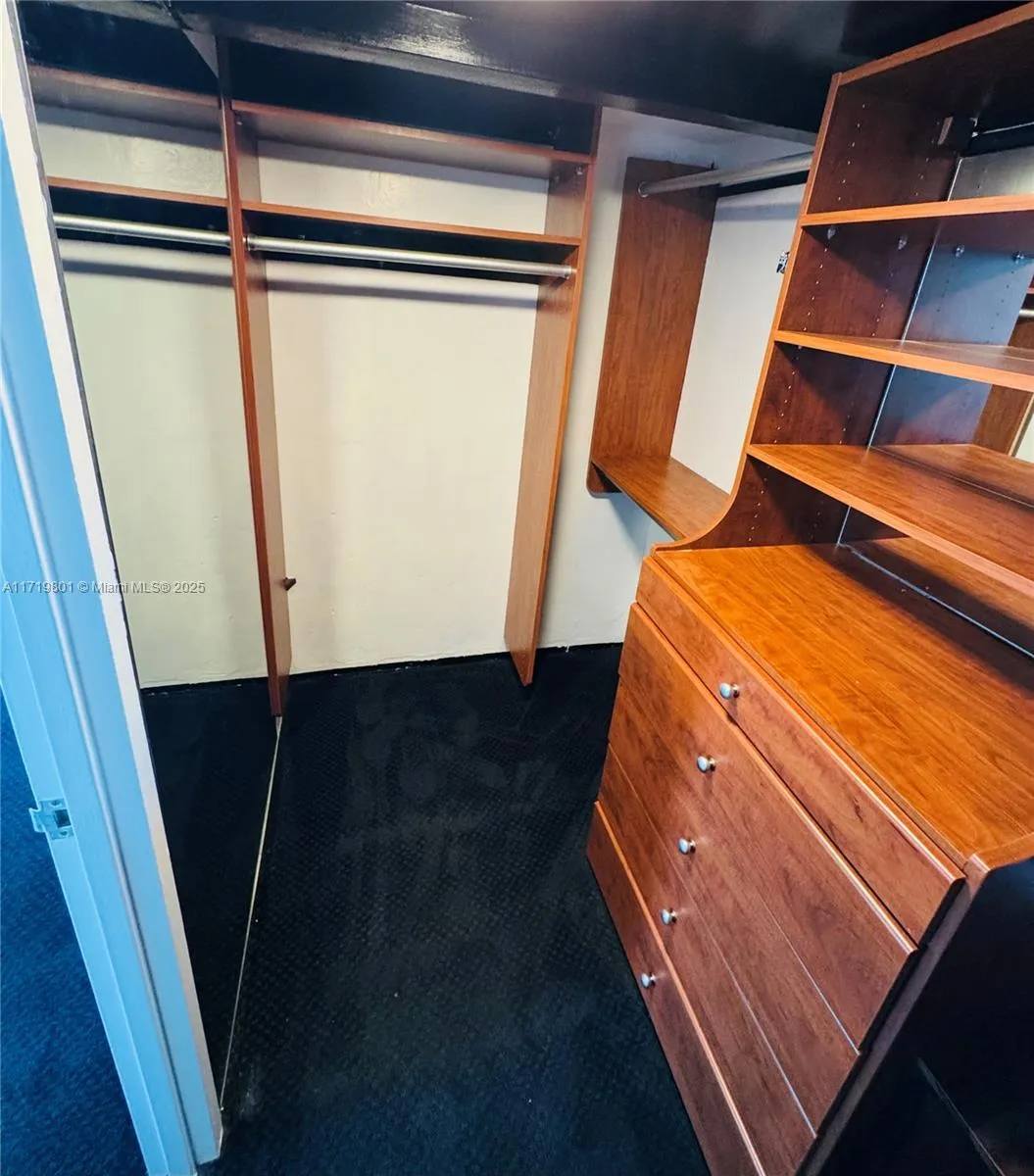 Miami, Florida 33137, United States, 1 Bedroom Bedrooms, ,1 BathroomBathrooms,Residential,Pending,20305