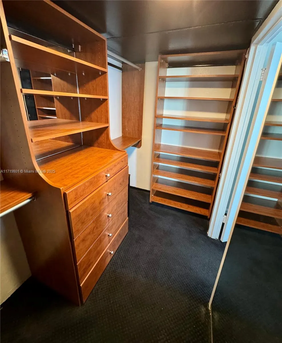 Miami, Florida 33137, United States, 1 Bedroom Bedrooms, ,1 BathroomBathrooms,Residential,Pending,20305