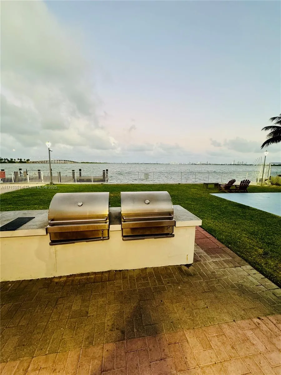 Miami, Florida 33137, United States, 1 Bedroom Bedrooms, ,1 BathroomBathrooms,Residential,Pending,20305