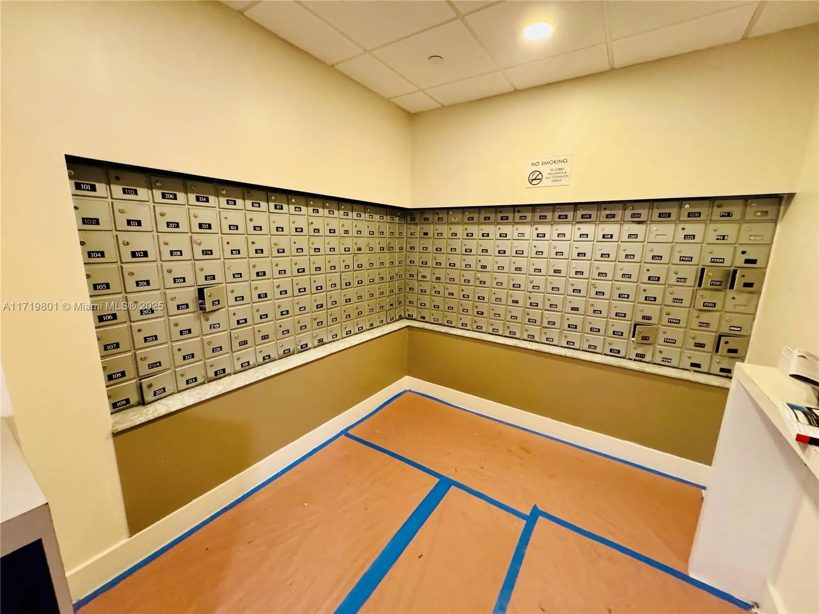 Miami, Florida 33137, United States, 1 Bedroom Bedrooms, ,1 BathroomBathrooms,Residential,Pending,20305