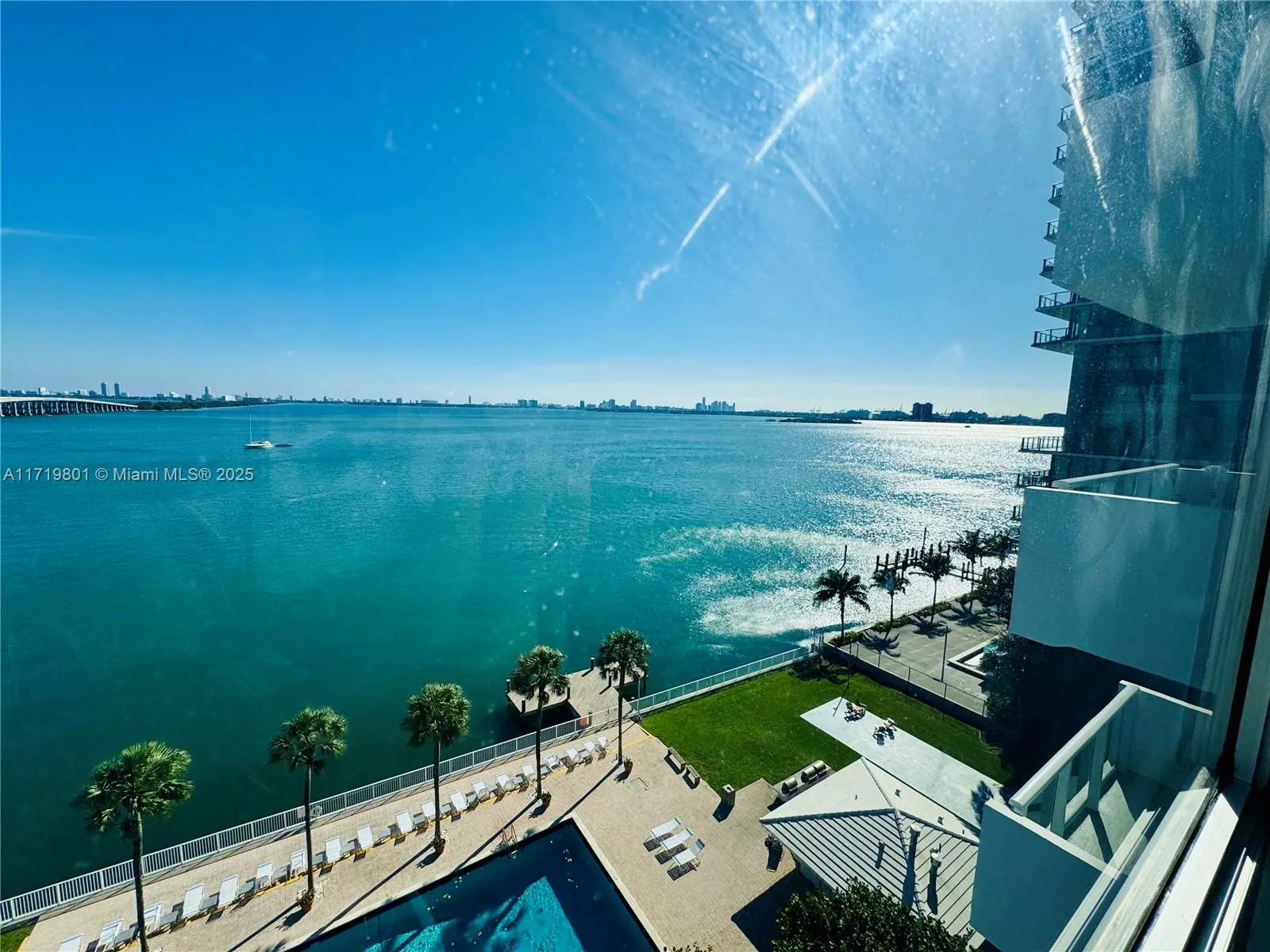 Miami, Florida 33137, United States, 1 Bedroom Bedrooms, ,1 BathroomBathrooms,Residential,Pending,20305