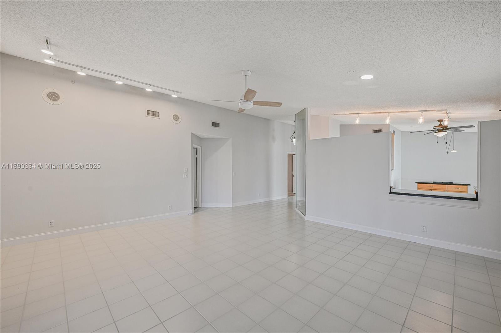 CRYSTAL POINTE 3 - Residential Lease