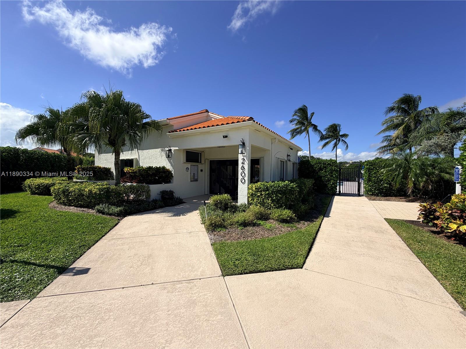 CRYSTAL POINTE 3 - Residential Lease