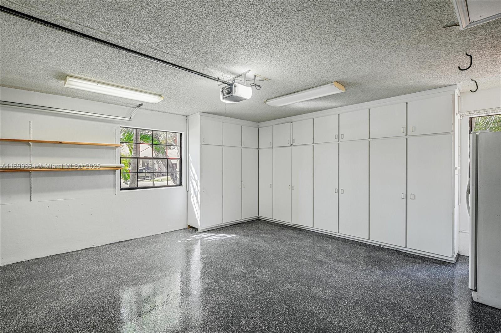 CRYSTAL POINTE 3 - Residential Lease