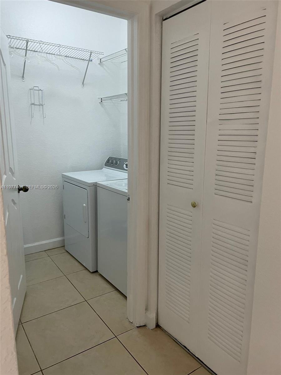 KENDALL GREENS CONDO - Residential