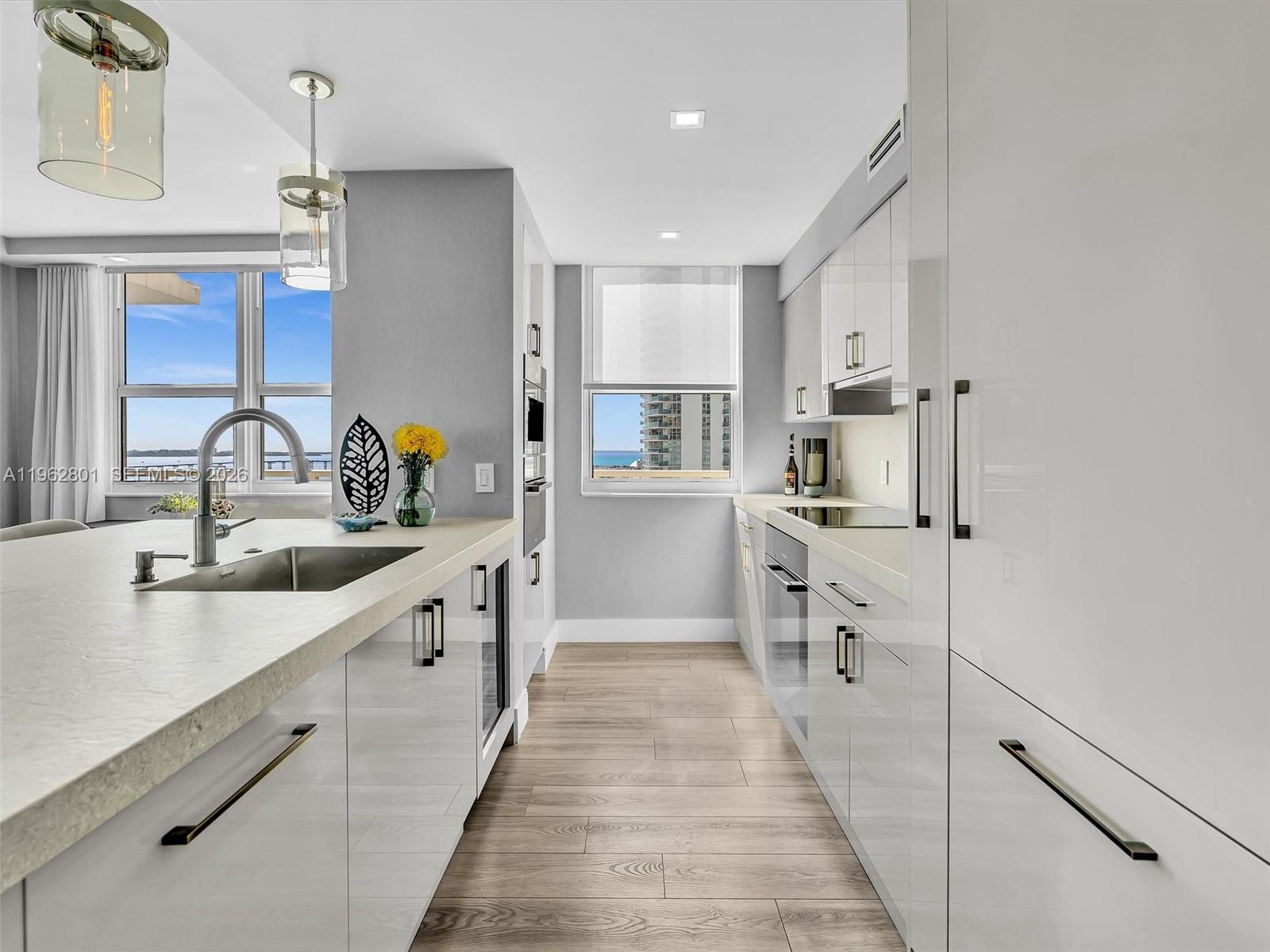 THE MARK ON BRICKELL COND - Residential