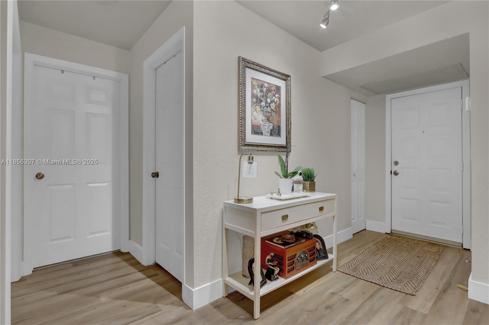 2505 NW 49th Ter 733