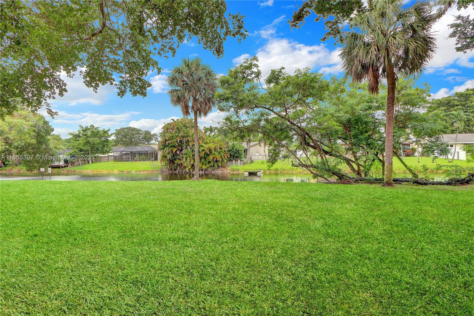 2505 NW 49th Ter 733