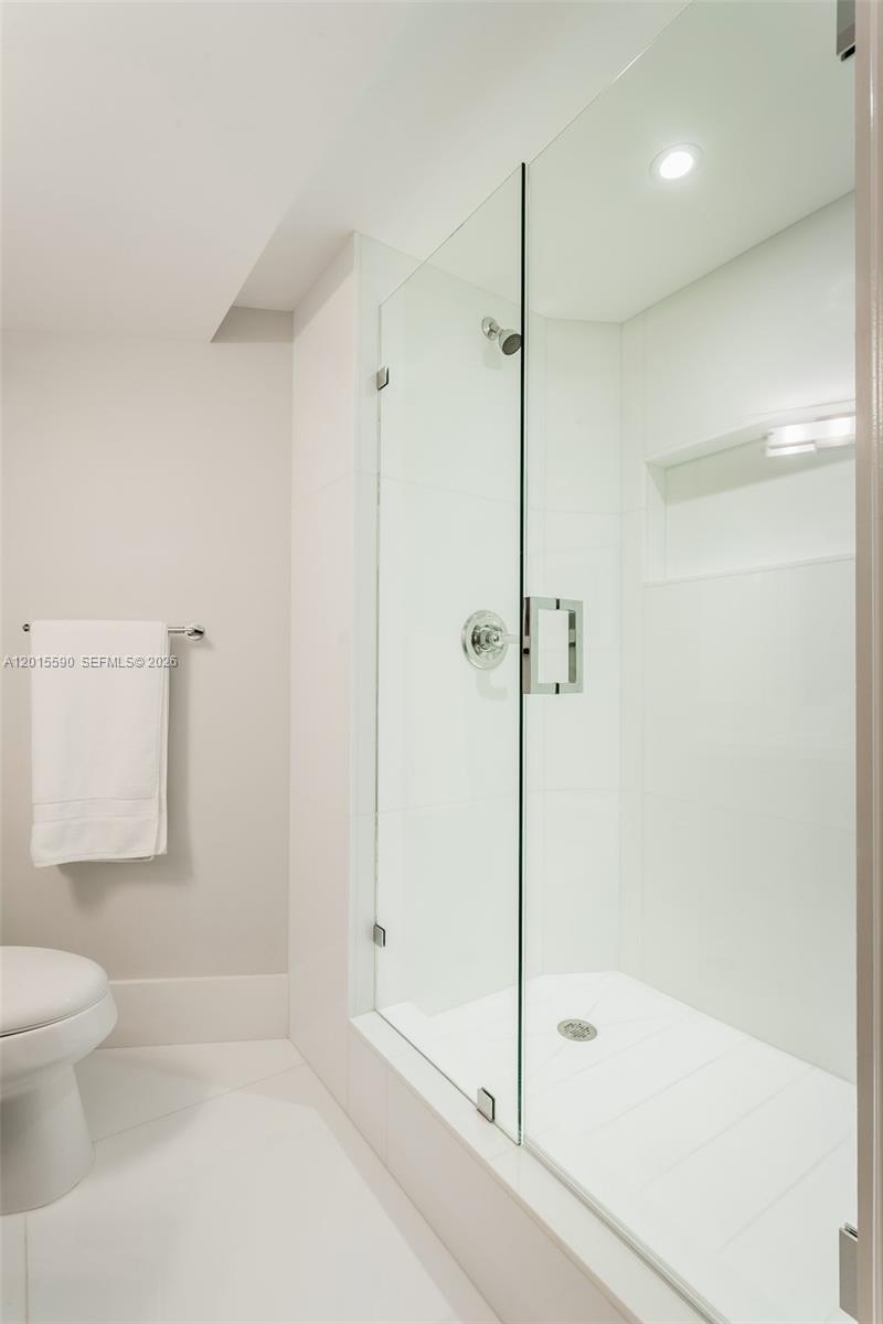 EDEN HOUSE CONDO - Residential Lease