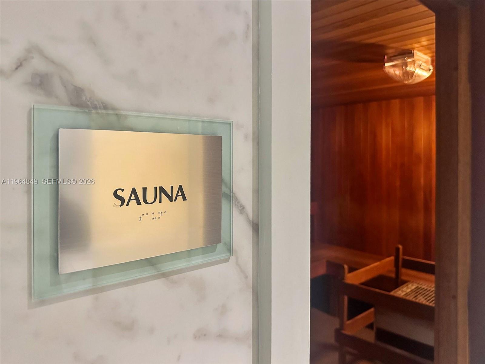 IVY CONDO - Residential