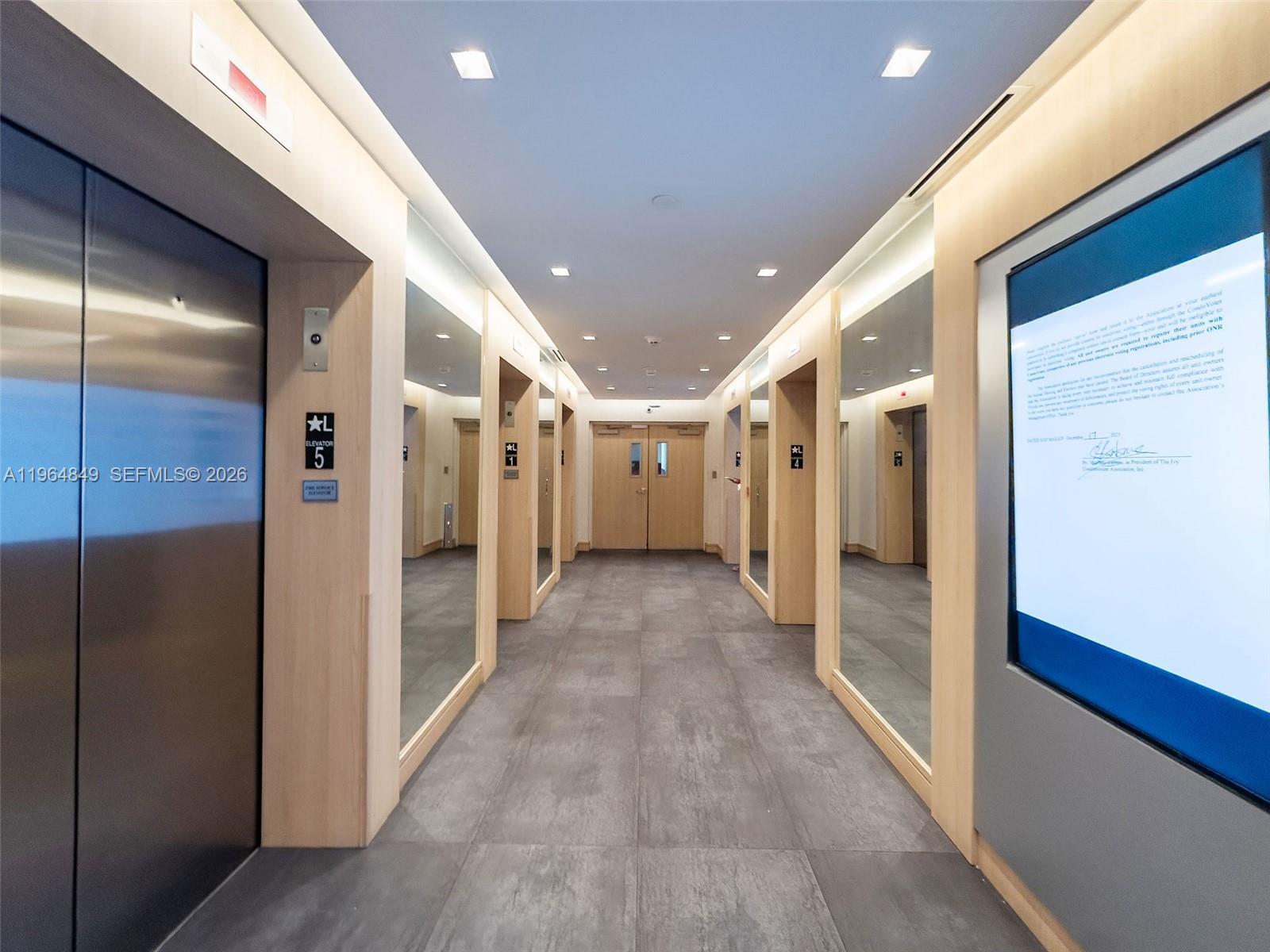 IVY CONDO - Residential