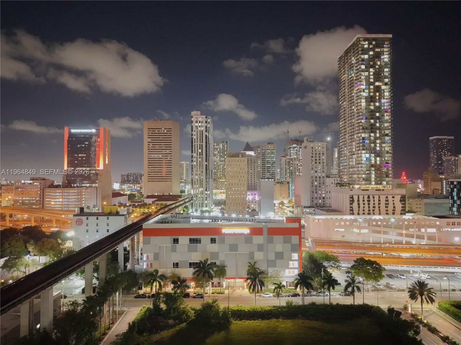 IVY CONDO - Residential