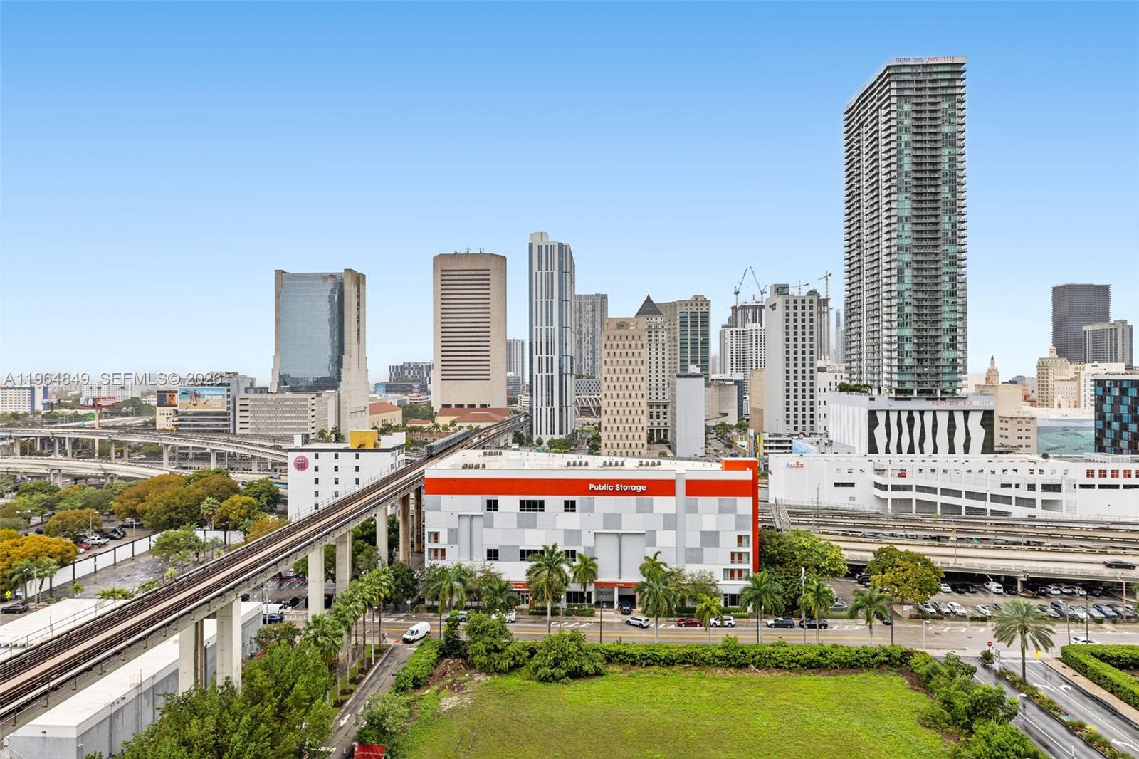 IVY CONDO - Residential