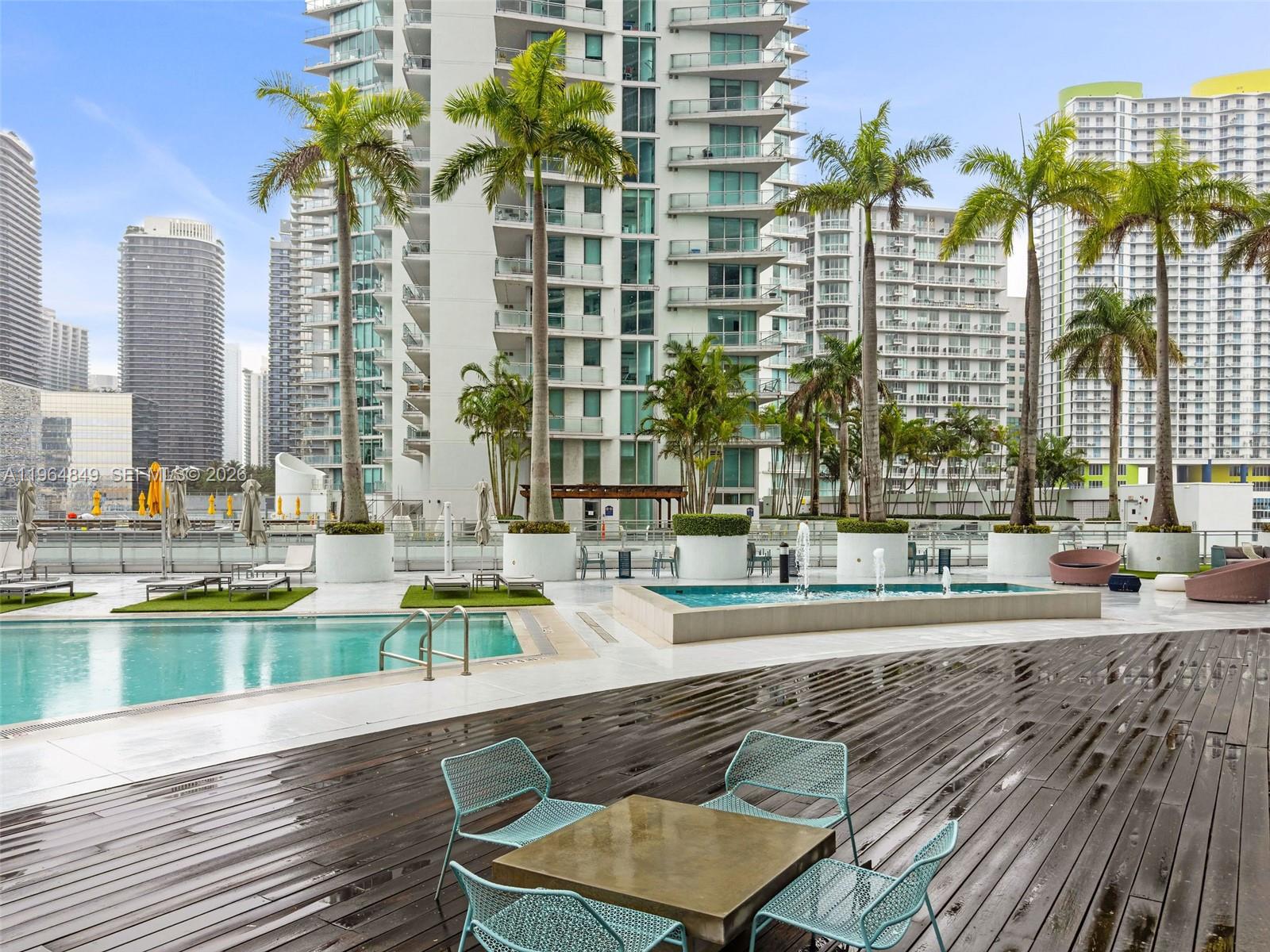 IVY CONDO - Residential