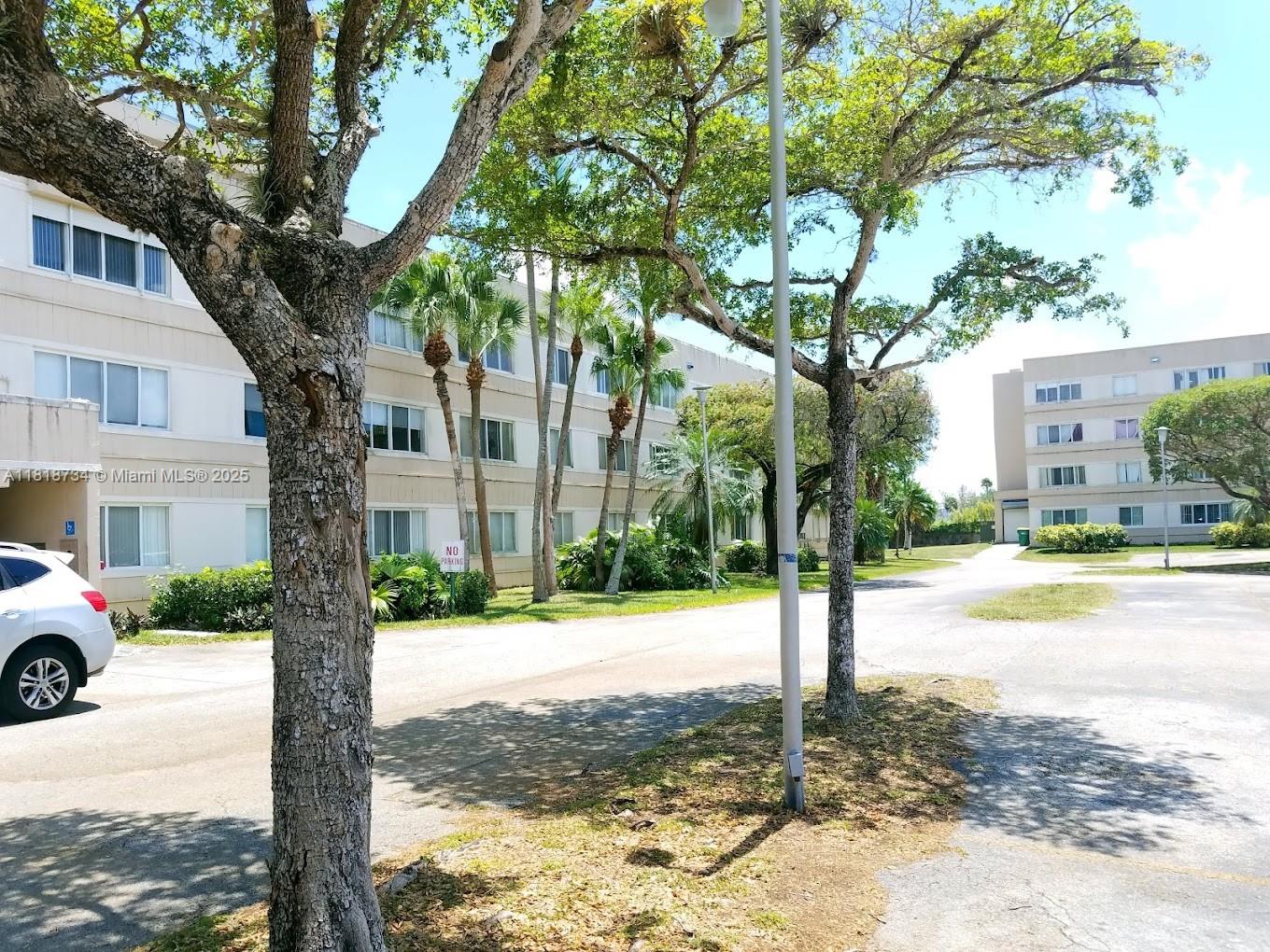 NARANJA LAKES CONDO NO 5 - Residential Lease