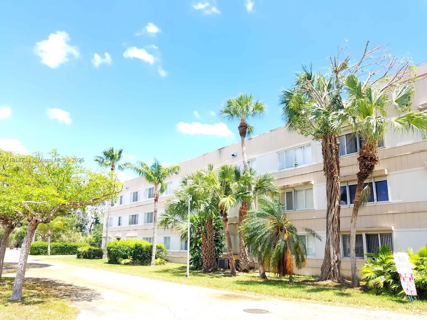 NARANJA LAKES CONDO NO 5 - Residential Lease