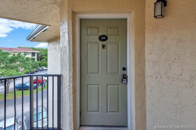 MARINA OAKS CONDO - Residential Lease
