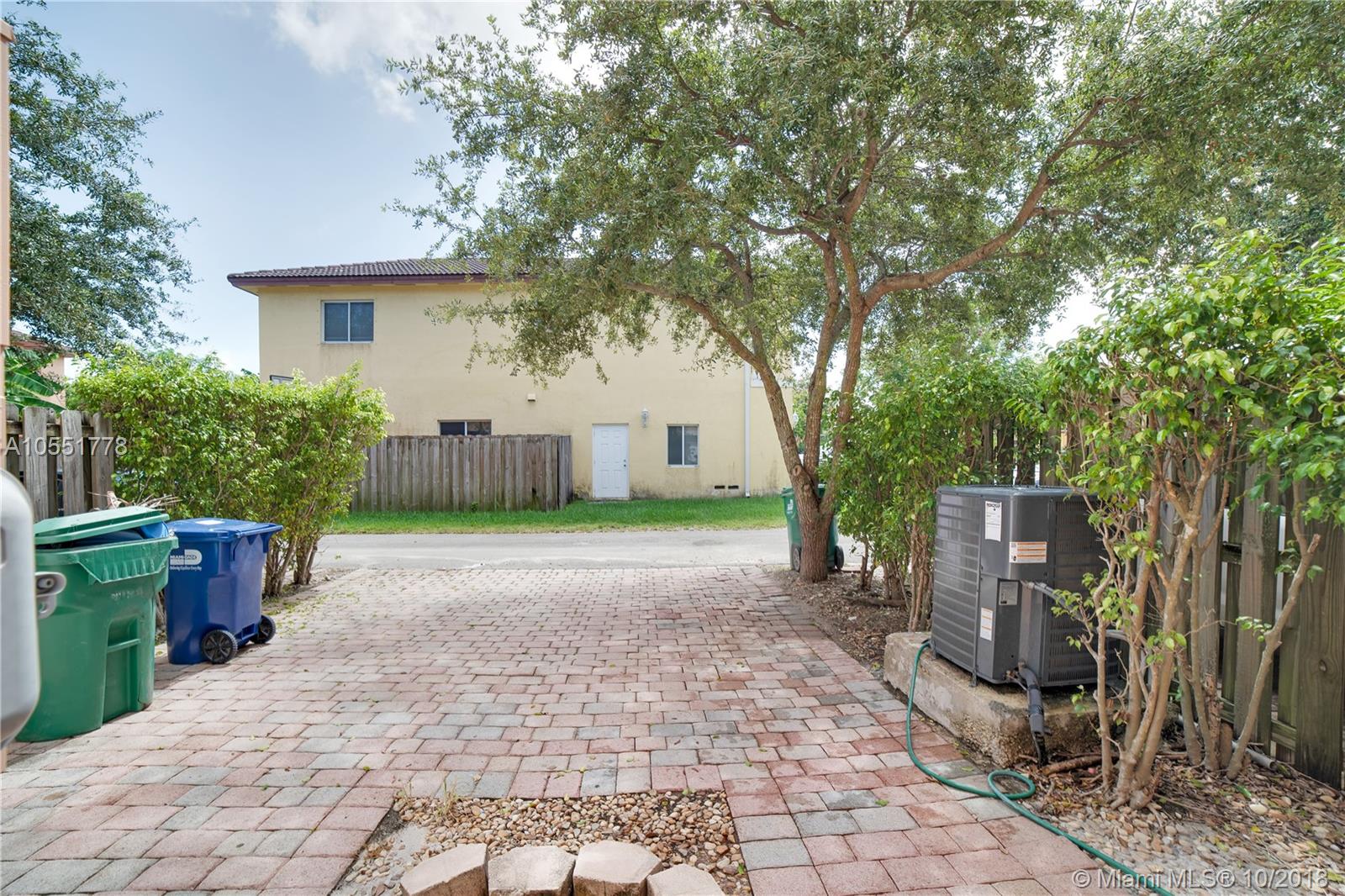 SILVER PALM HOMES - Residential