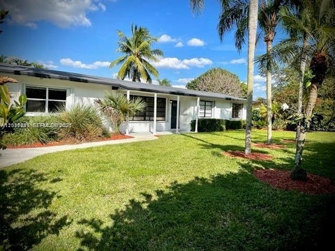 Photo of 7425 SW 118th St #0, Pinecrest, FL 33156 (MLS # A12015286)