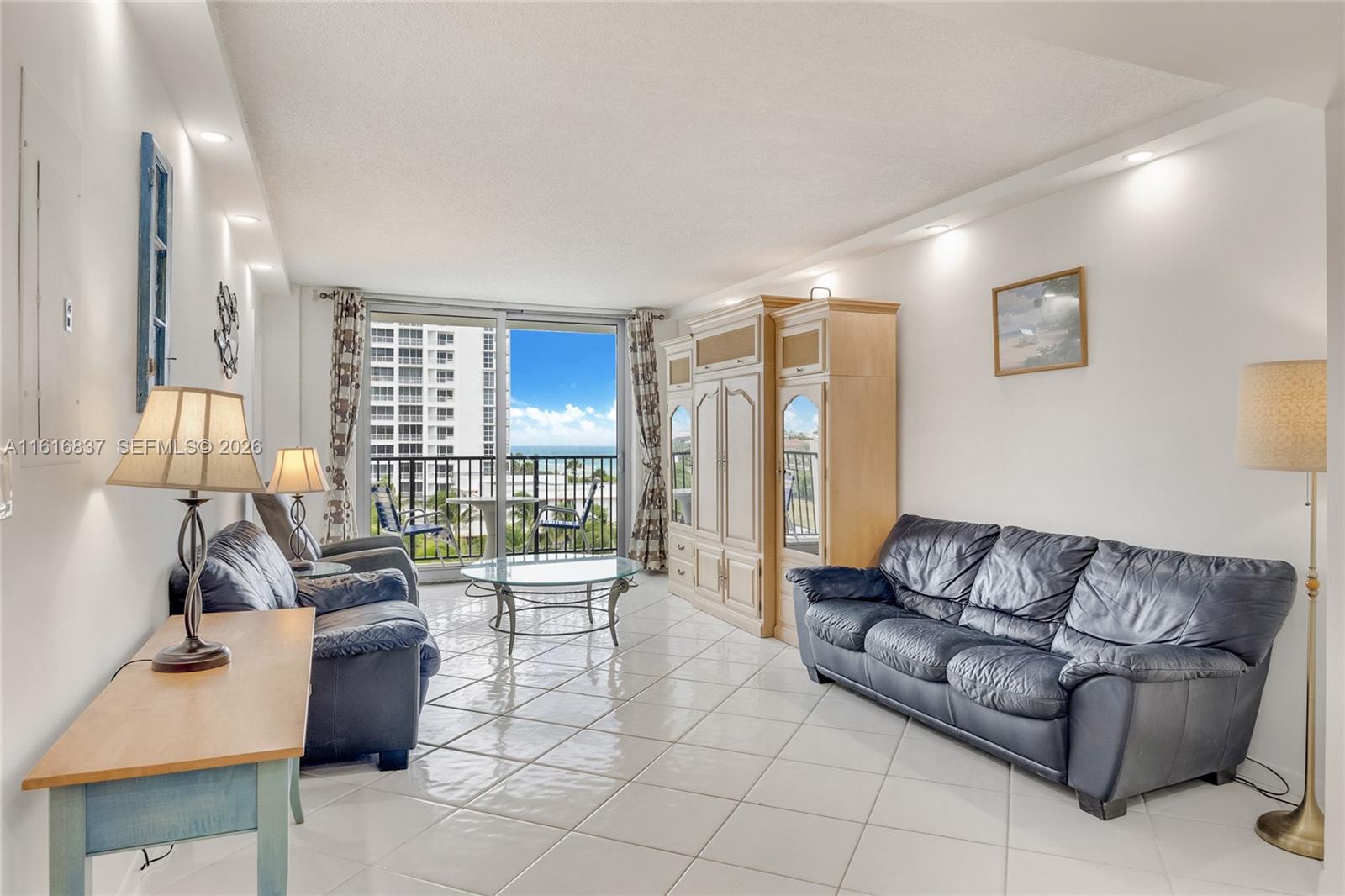 MANATEE CONDO - Residential