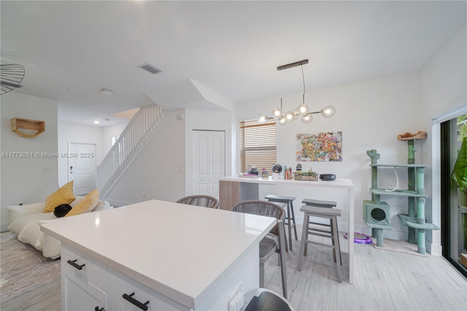VIA VENTURA NEIGHBORHOOD - Residential