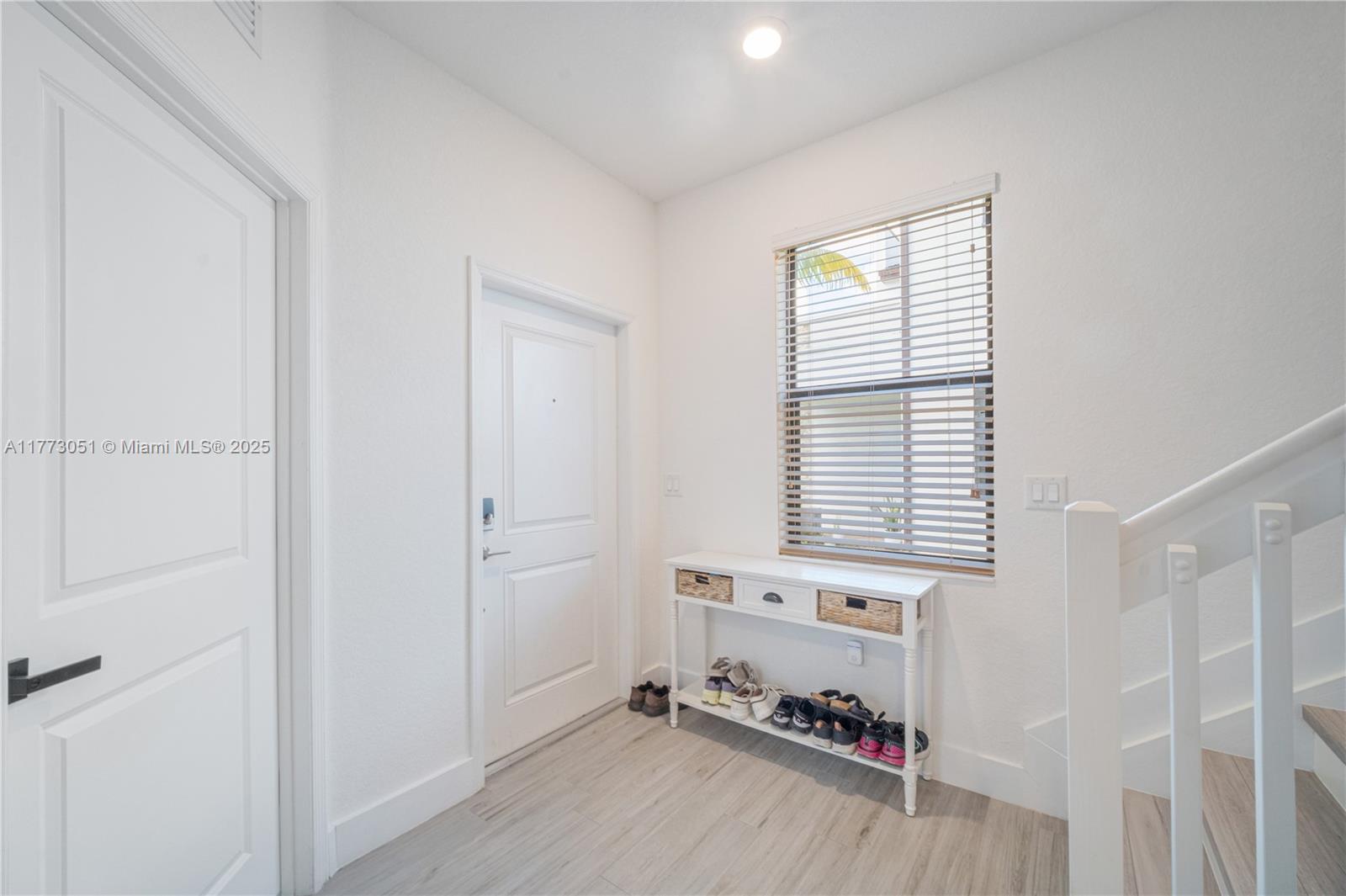 VIA VENTURA NEIGHBORHOOD - Residential
