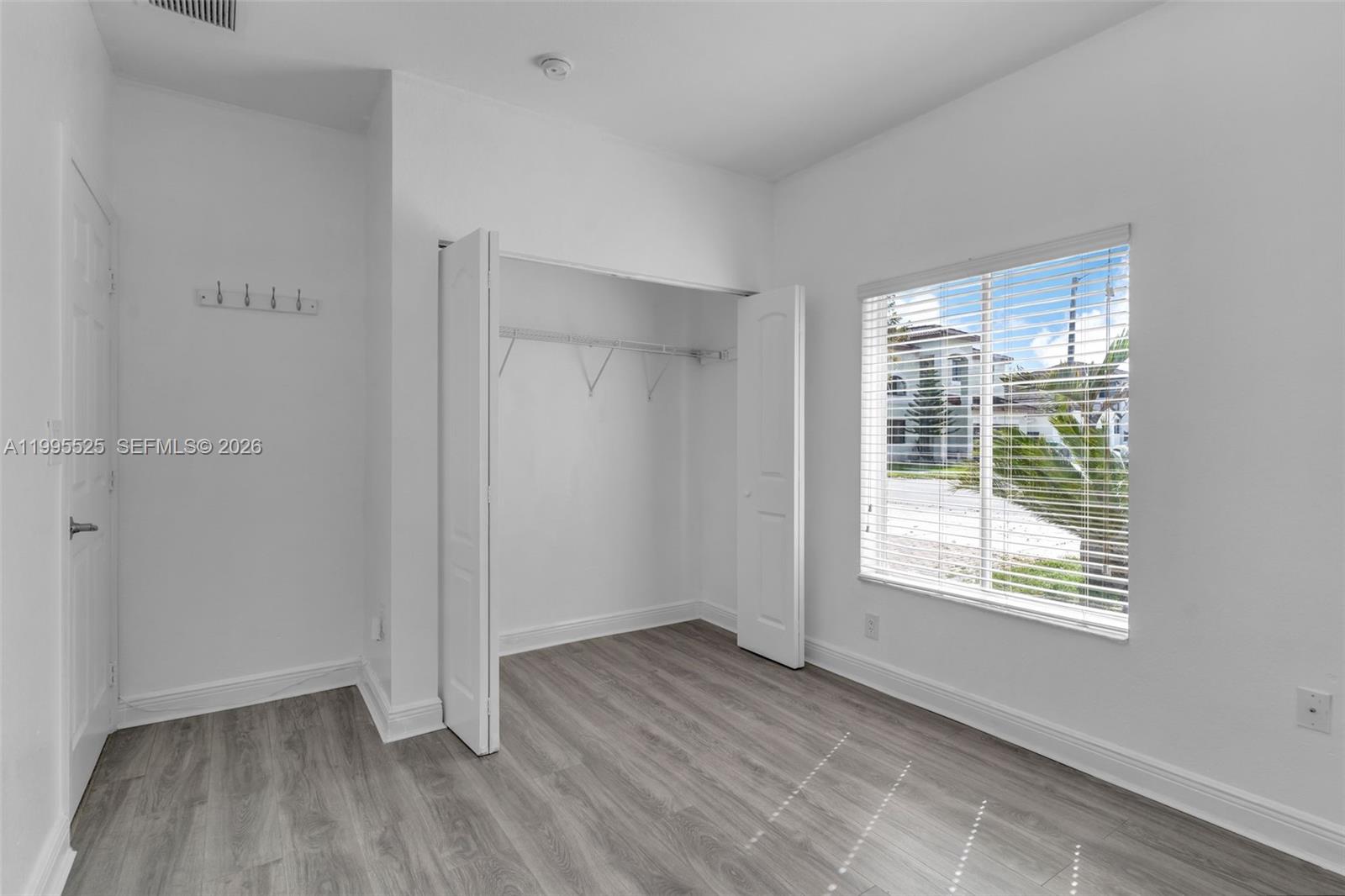 CHATEAU ROYAL ESTATES - Residential