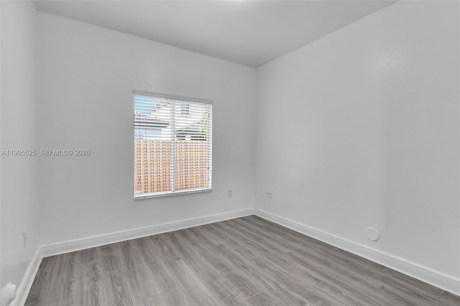 CHATEAU ROYAL ESTATES - Residential