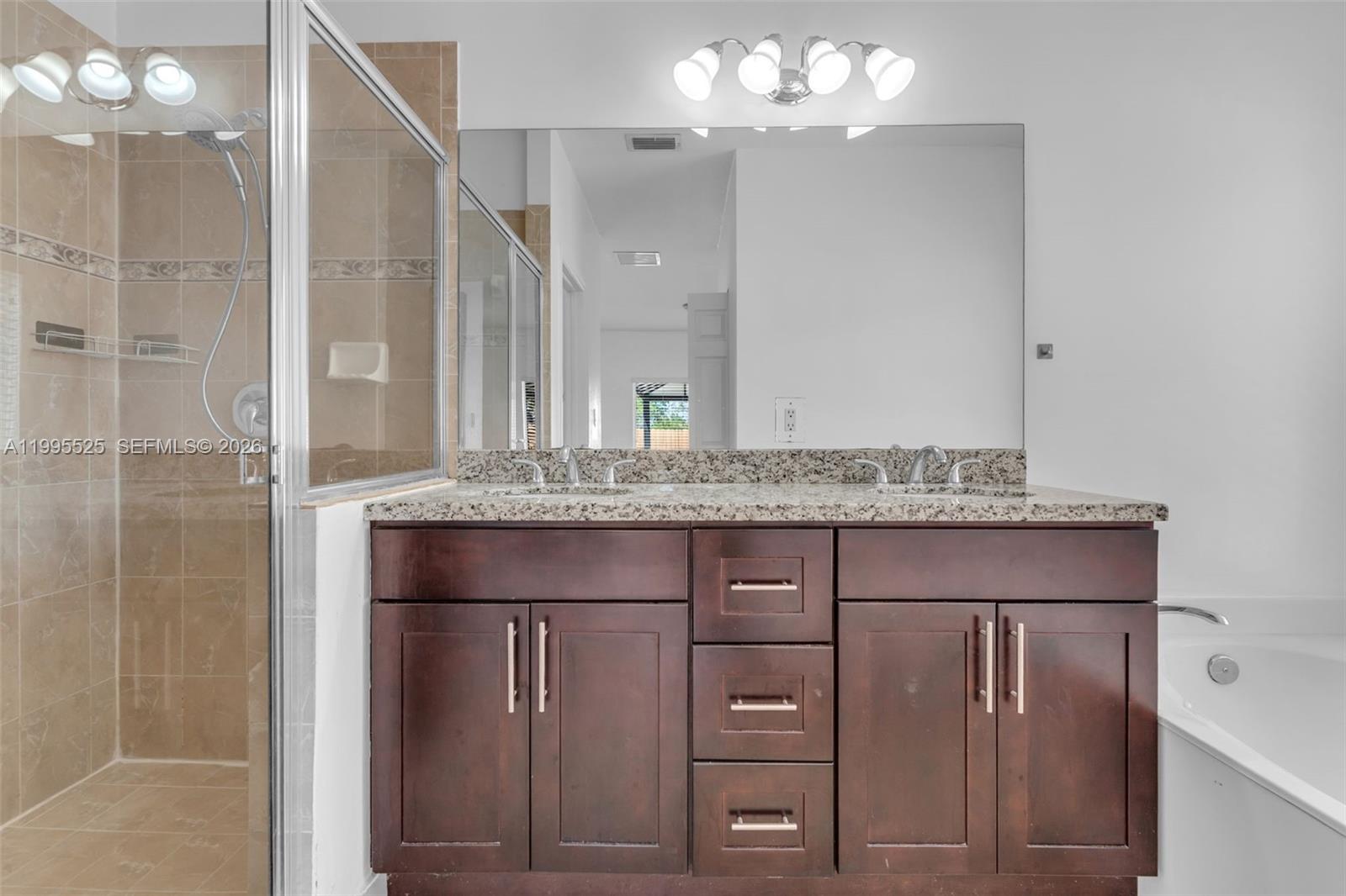 CHATEAU ROYAL ESTATES - Residential