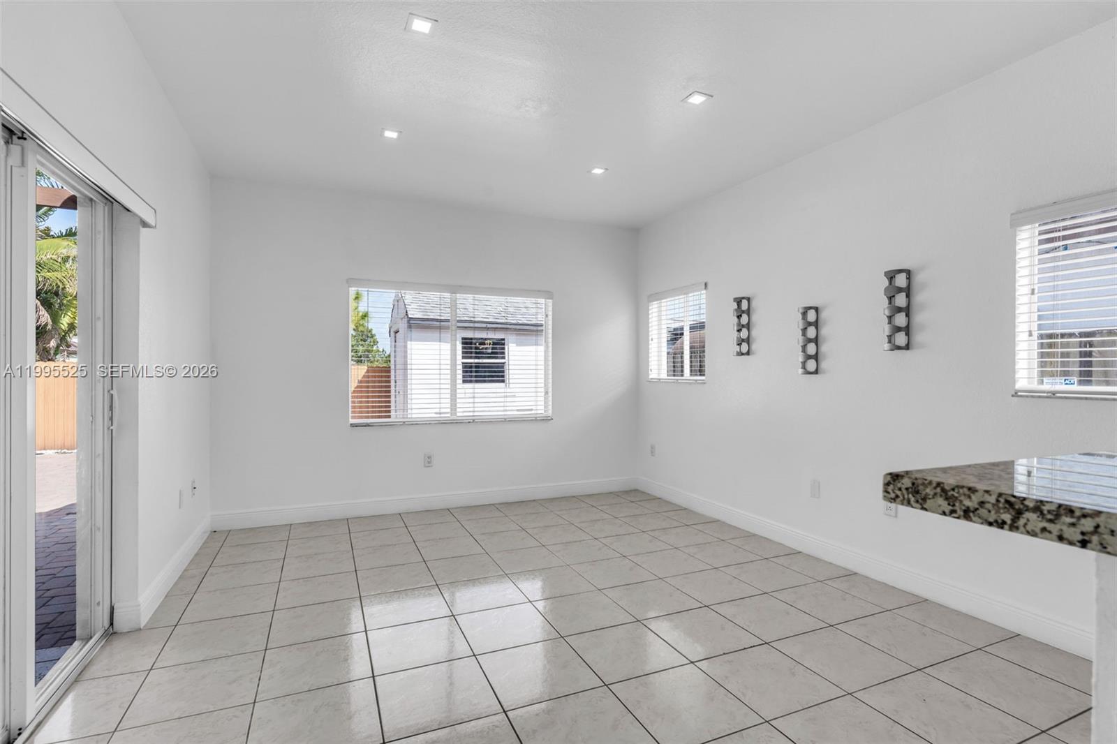 CHATEAU ROYAL ESTATES - Residential