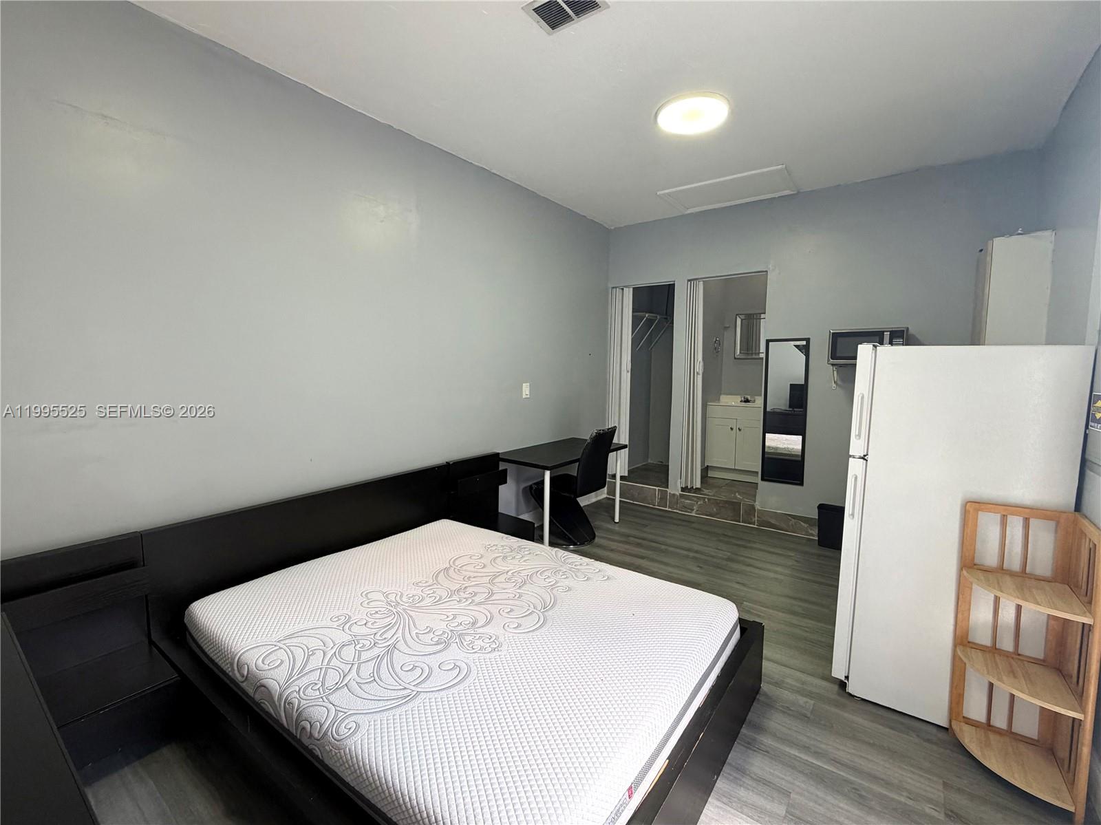 CHATEAU ROYAL ESTATES - Residential