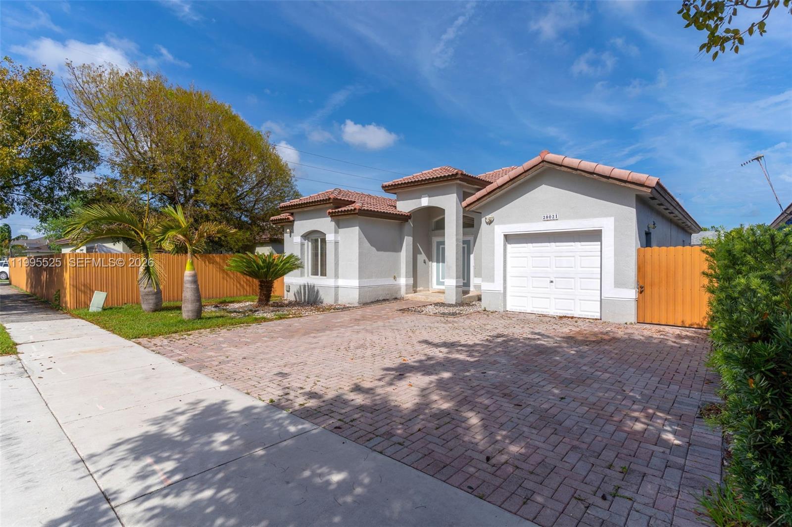 CHATEAU ROYAL ESTATES - Residential