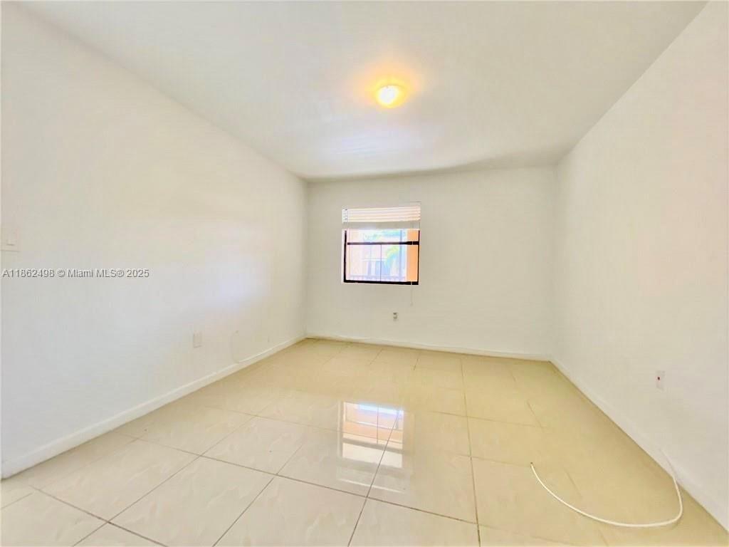 BISCAYNE BEACH CLUB CONDO - Residential Lease