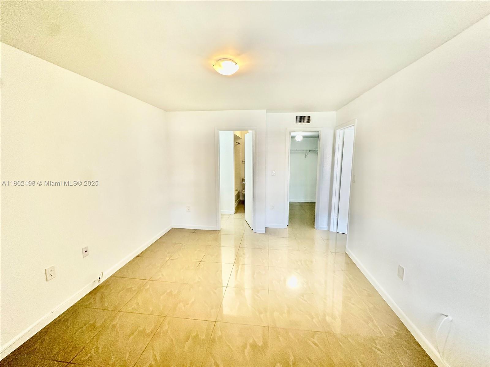 BISCAYNE BEACH CLUB CONDO - Residential Lease