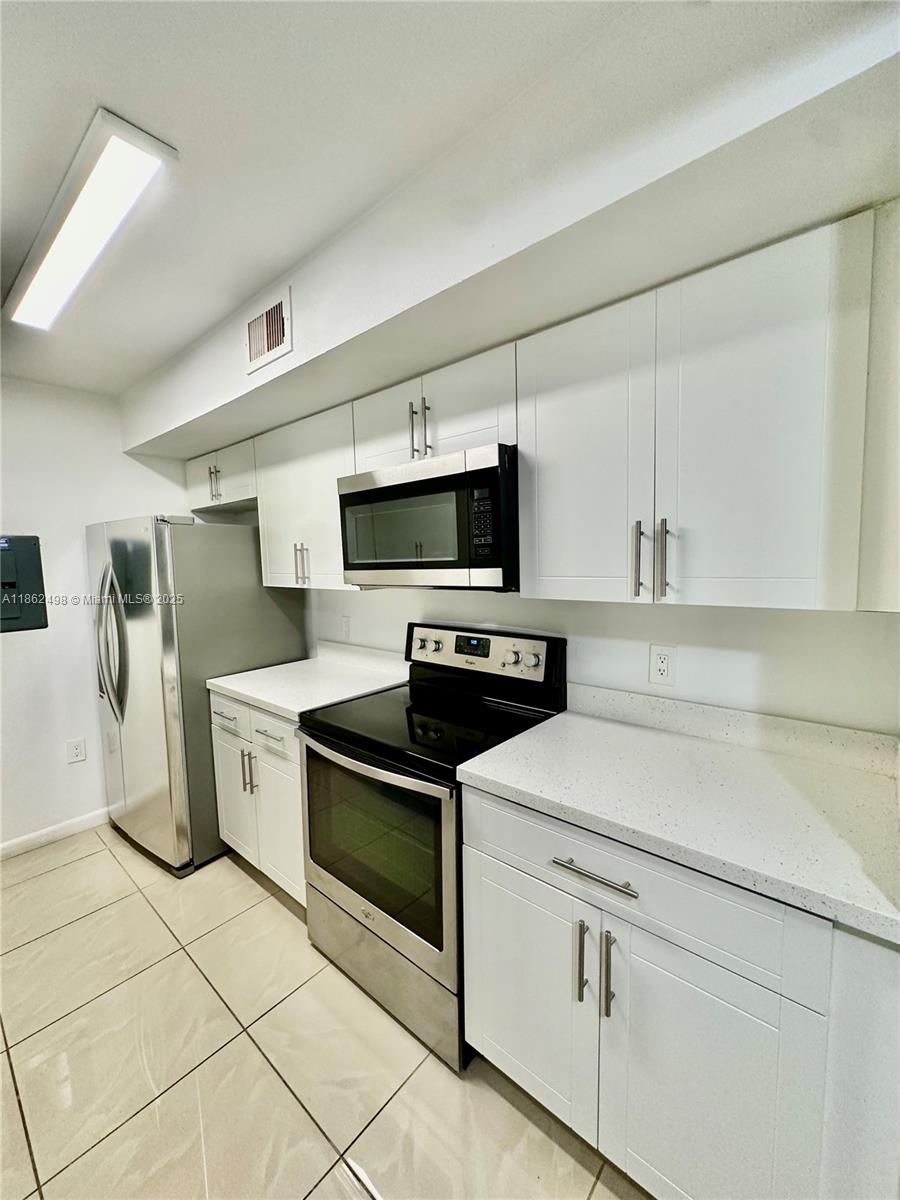 BISCAYNE BEACH CLUB CONDO - Residential Lease