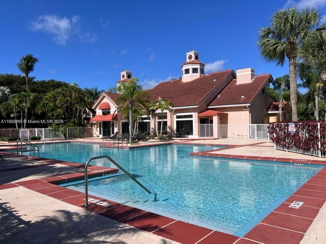 BISCAYNE BEACH CLUB CONDO - Residential Lease