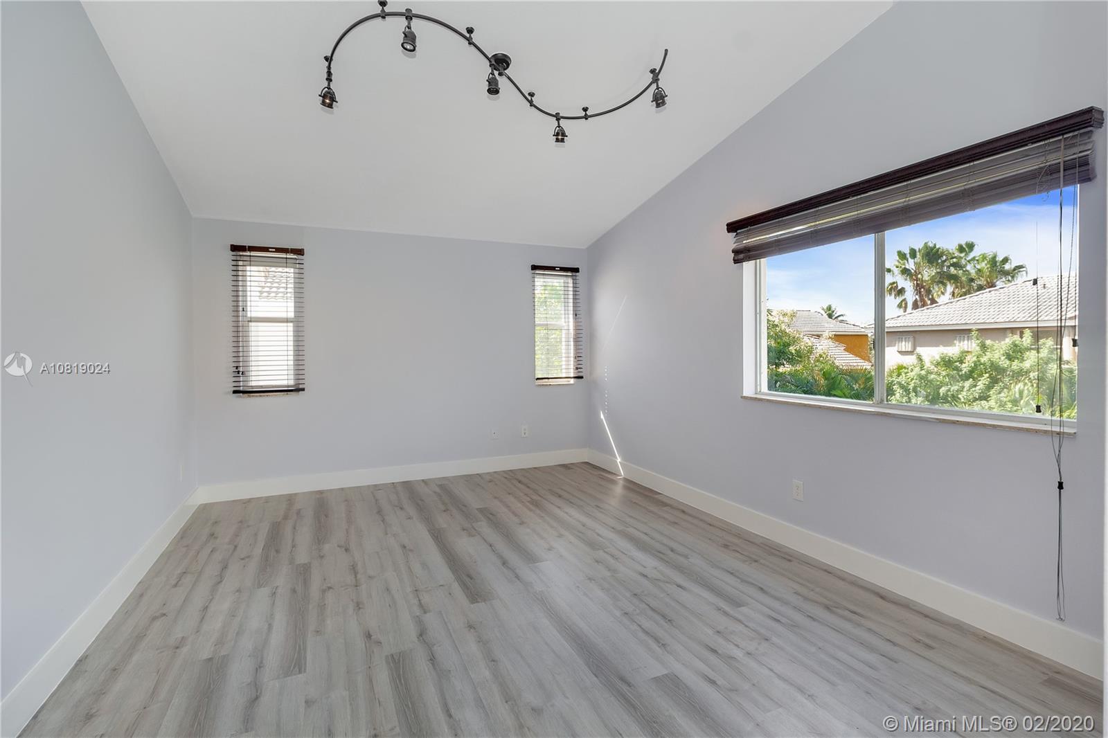 TWIN ACRES - Residential