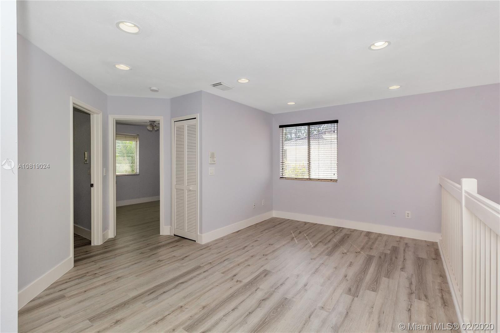 TWIN ACRES - Residential