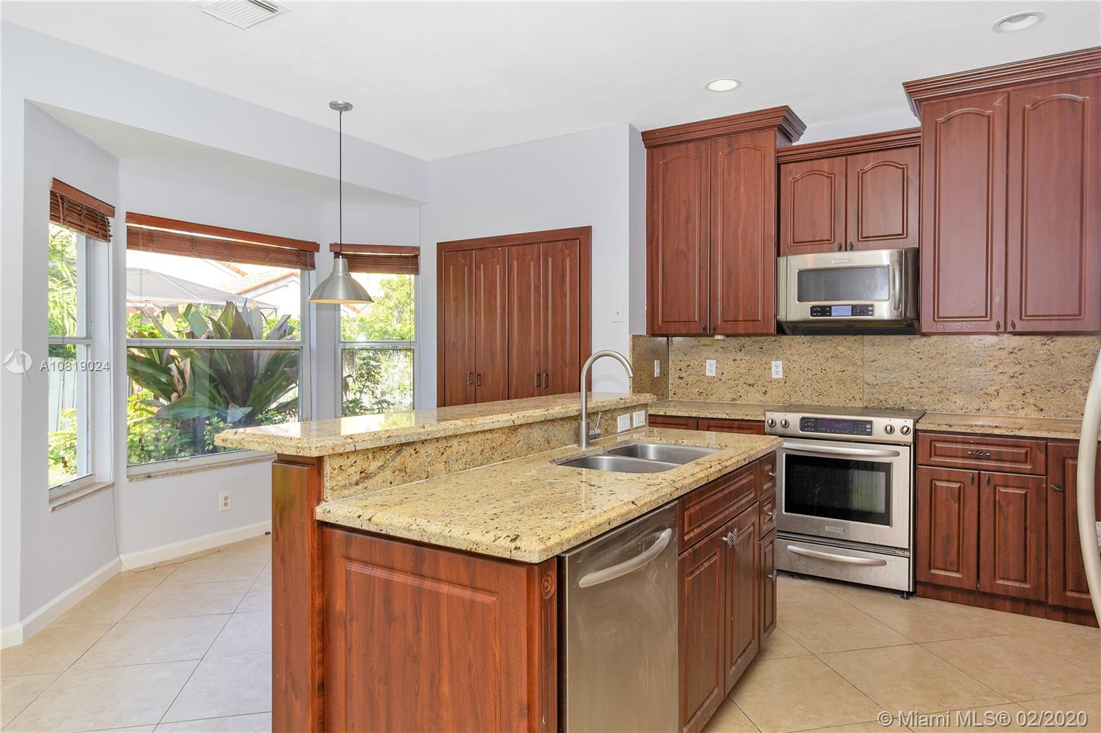 TWIN ACRES - Residential