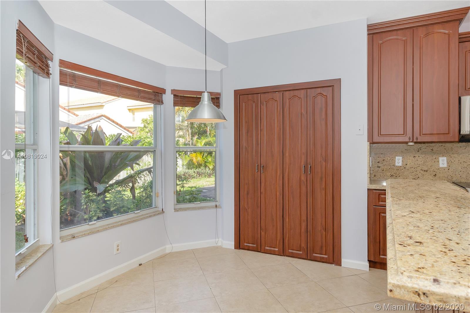 TWIN ACRES - Residential