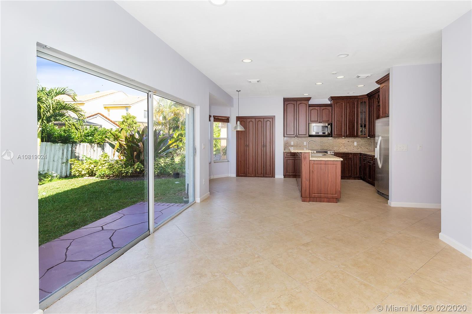 TWIN ACRES - Residential