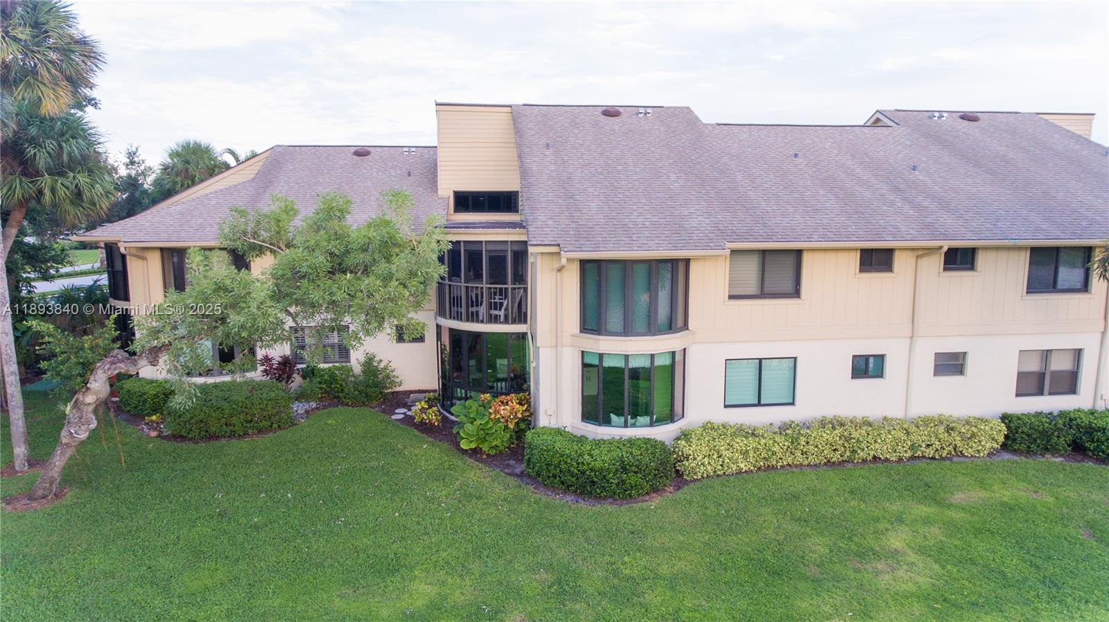 JONATHANS LANDING - Residential